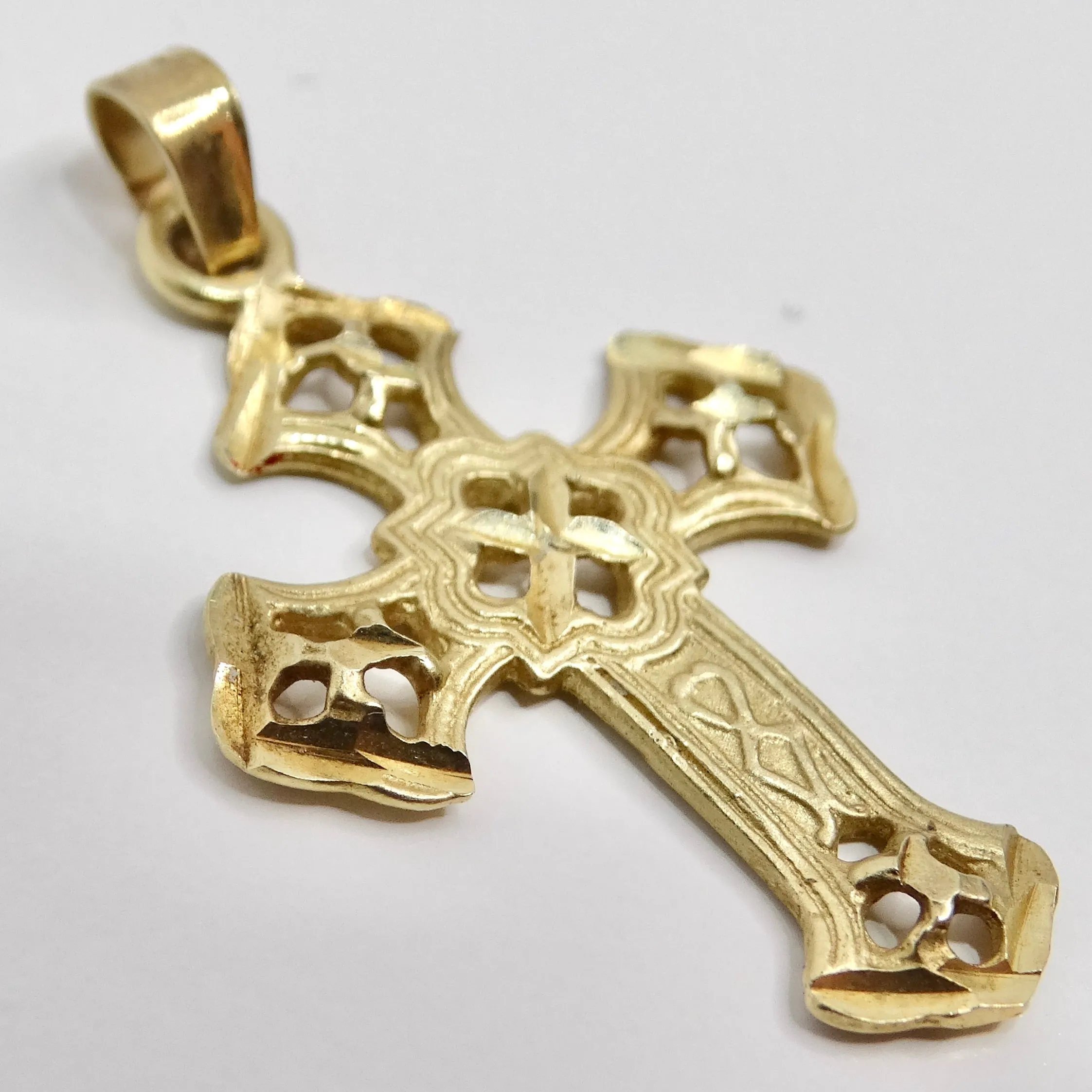 14k Solid Gold 1960s Cross Pendent