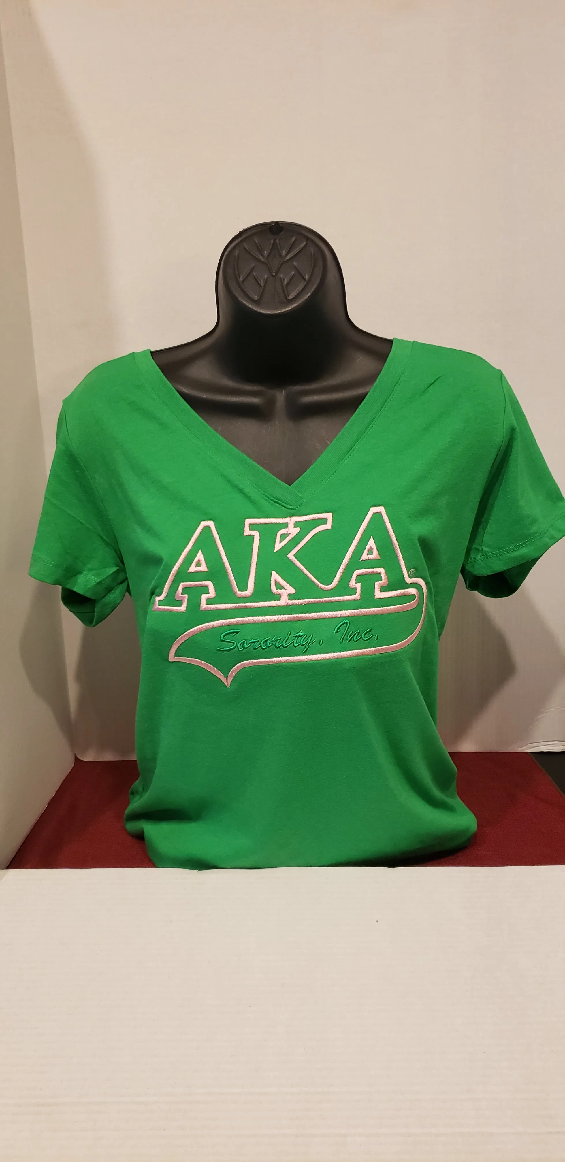 AKA (Tail design)V-NECK TEE (Grn)