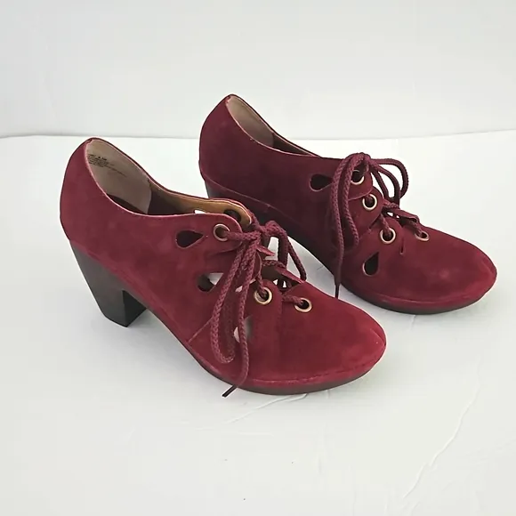 Anthropologie Latigo Cabo Women 9.5M Ruby Red Suede Lace Up Heels Shoes NEW