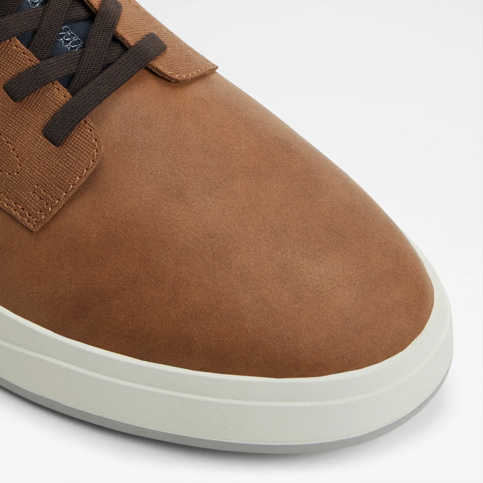 Arden / Sneakers