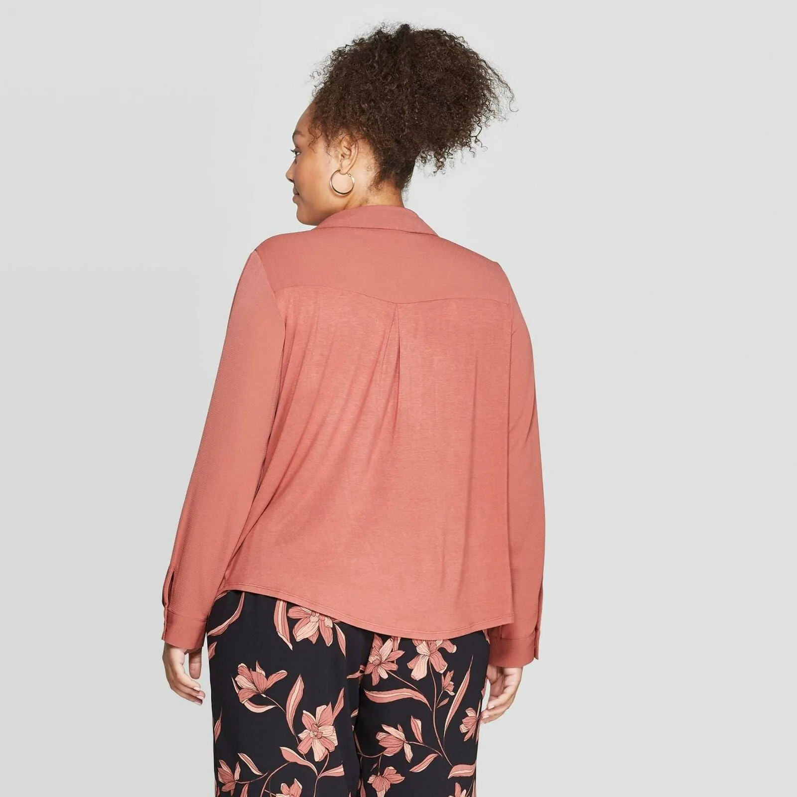 Ava & Viv Women's Plus Size Long Sleeve Collared Utility Pocket Shirt