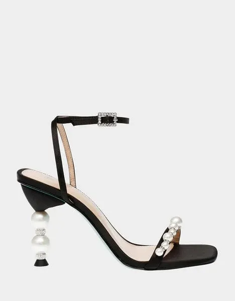 Betsey Johnson Jacy Heels In Black