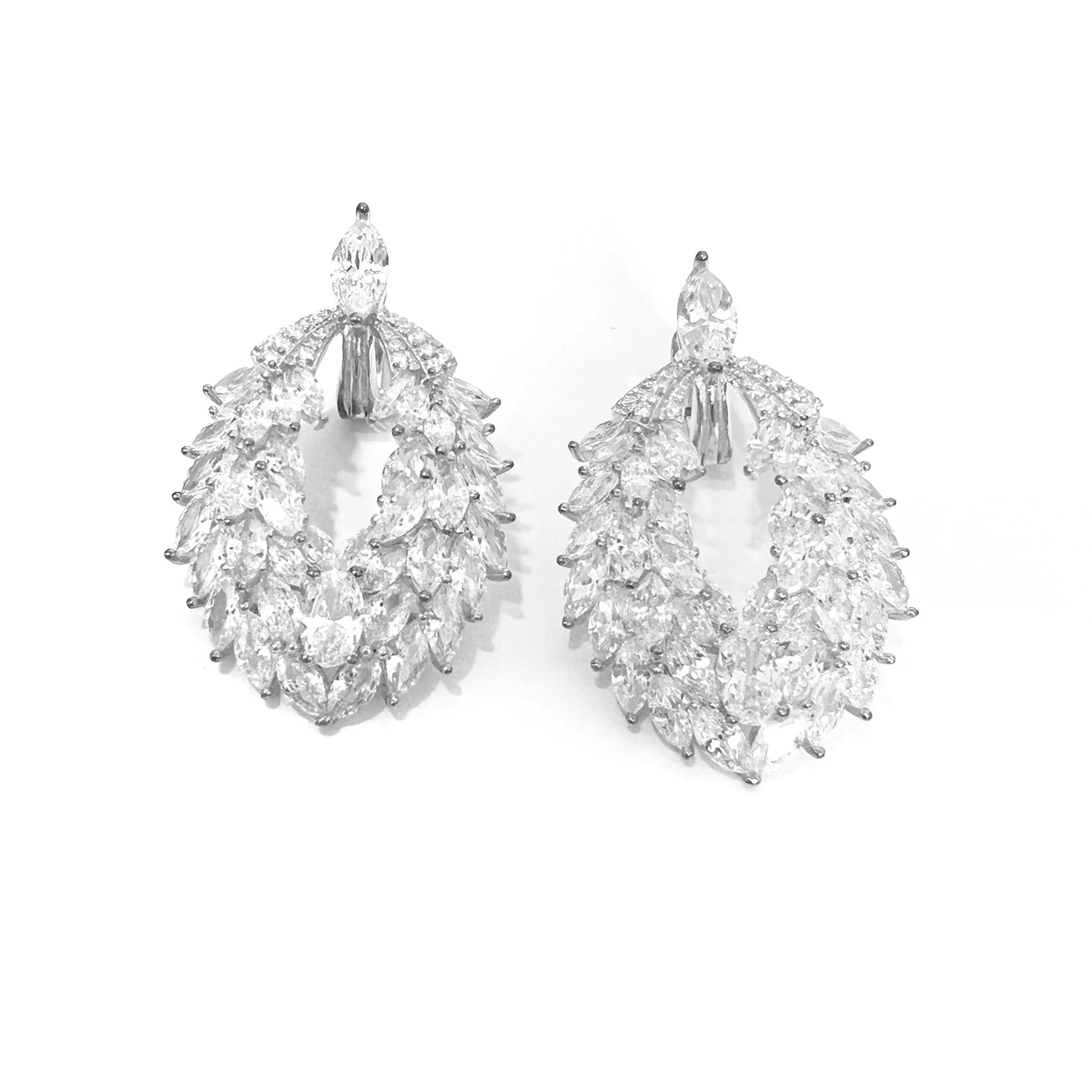 Chani Elegant Earrings