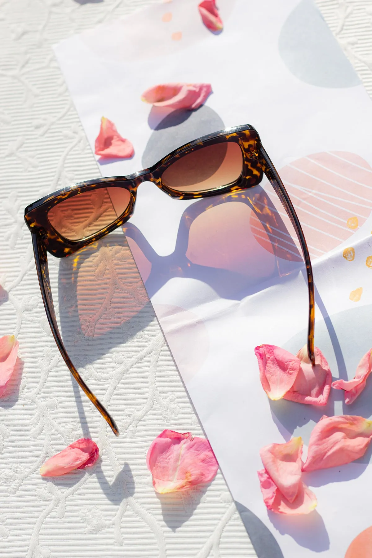 Chunky Triangle Cat Eye Sunglasses