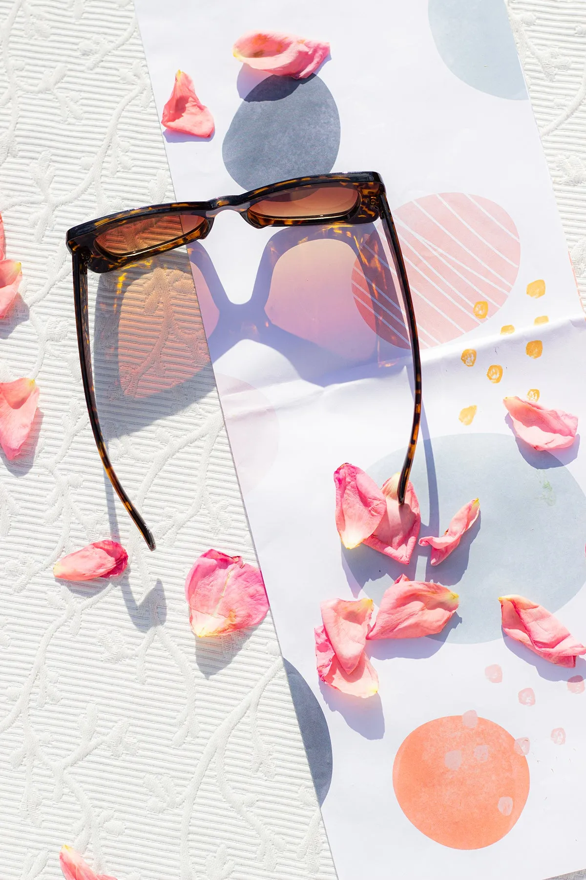 Chunky Triangle Cat Eye Sunglasses