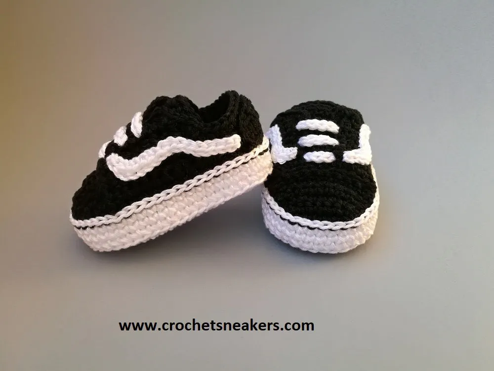 Crochet baby sneakers, Ozana booties, black color