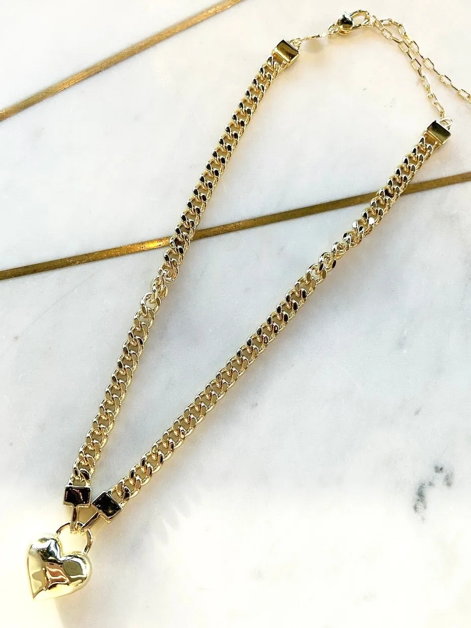 curb chain necklace with heart pendant