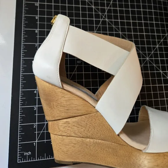 Diane von Furstenberg Leather Wedge Heels 8.5