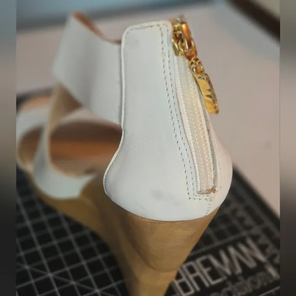Diane von Furstenberg Leather Wedge Heels 8.5