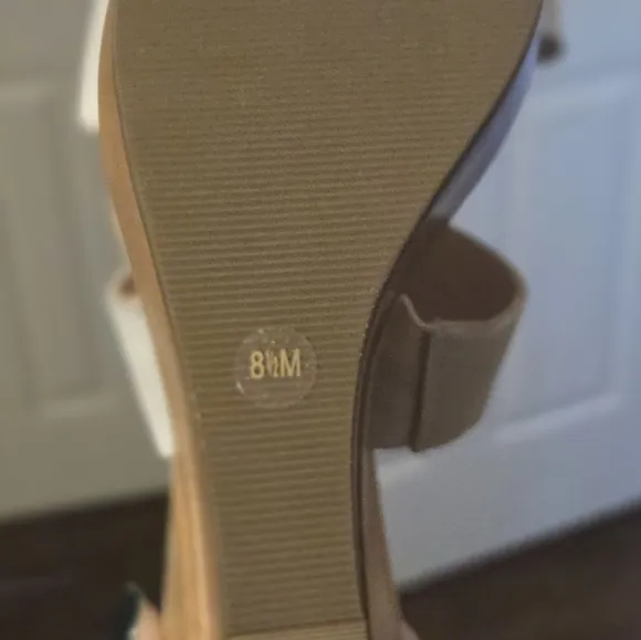 Diane von Furstenberg Leather Wedge Heels 8.5