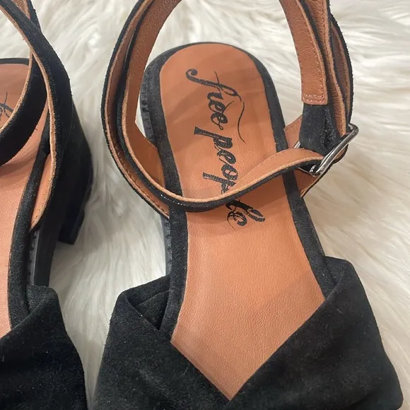FREE PEOPLE Essex Chunky Heels