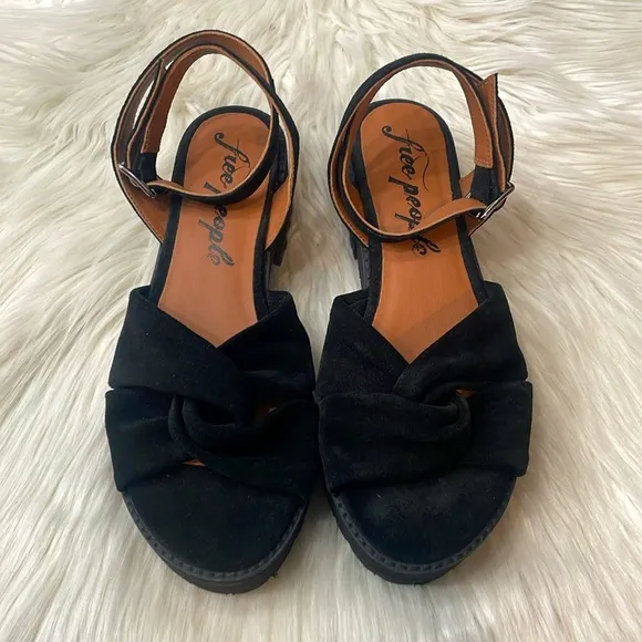 FREE PEOPLE Essex Chunky Heels