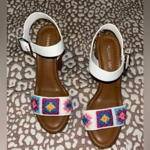 Gianni Bini heels-size 6 1/2