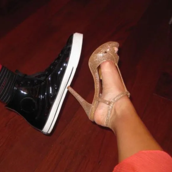 Gold Badgley Mischka heels