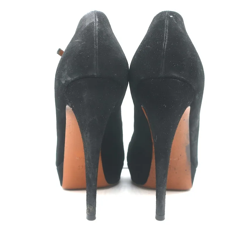 Gucci Betty T-Strap Platform Pumps Black Suede Size 37.5 Peep Toe Heels