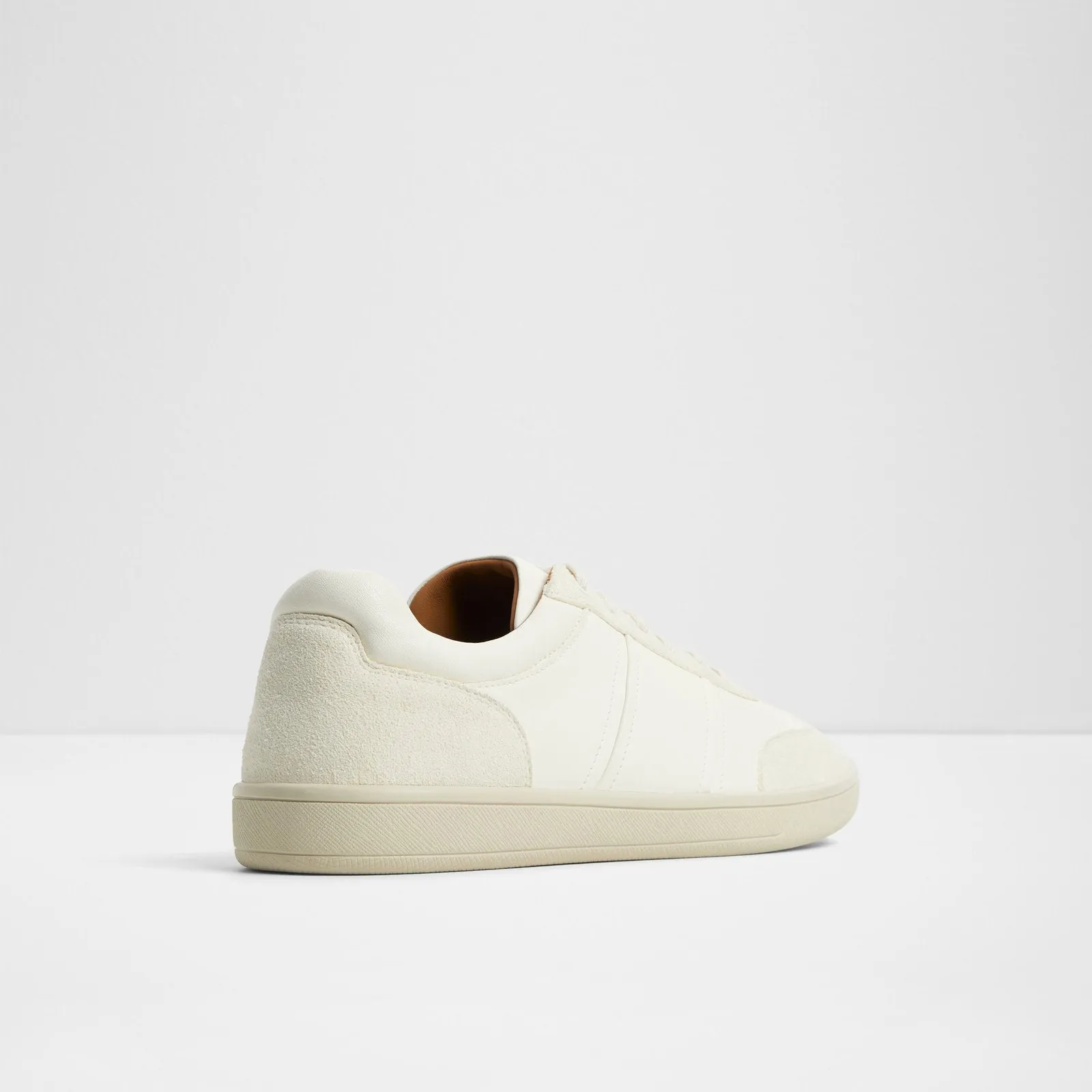 Langston / Sneakers
