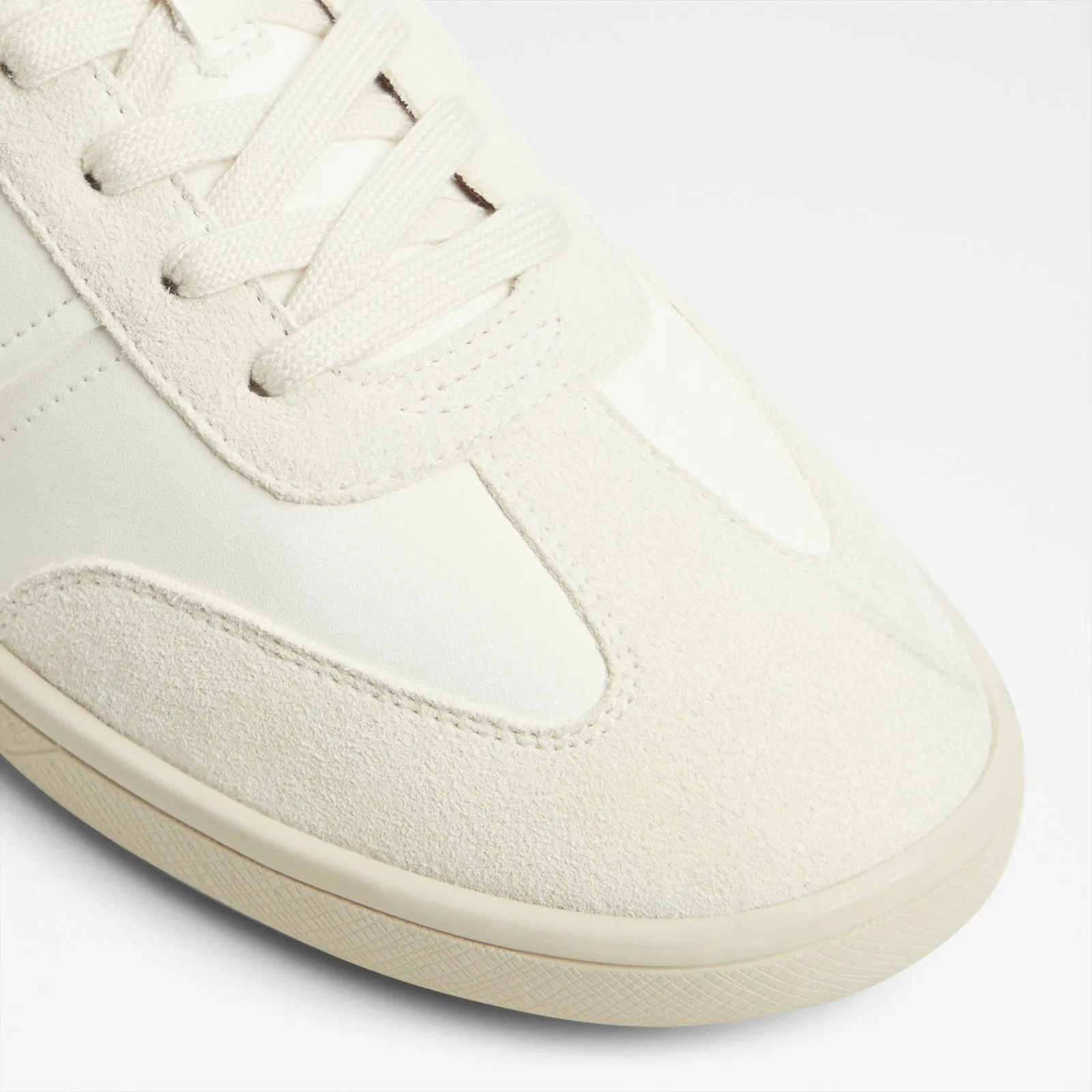 Langston / Sneakers