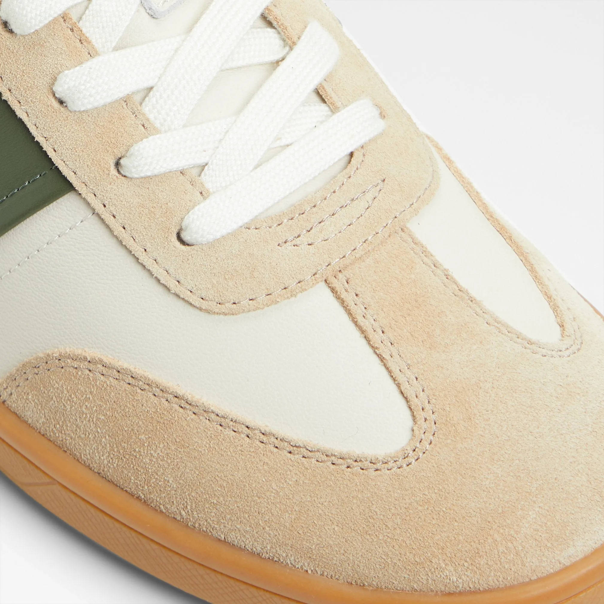 Langston / Sneakers