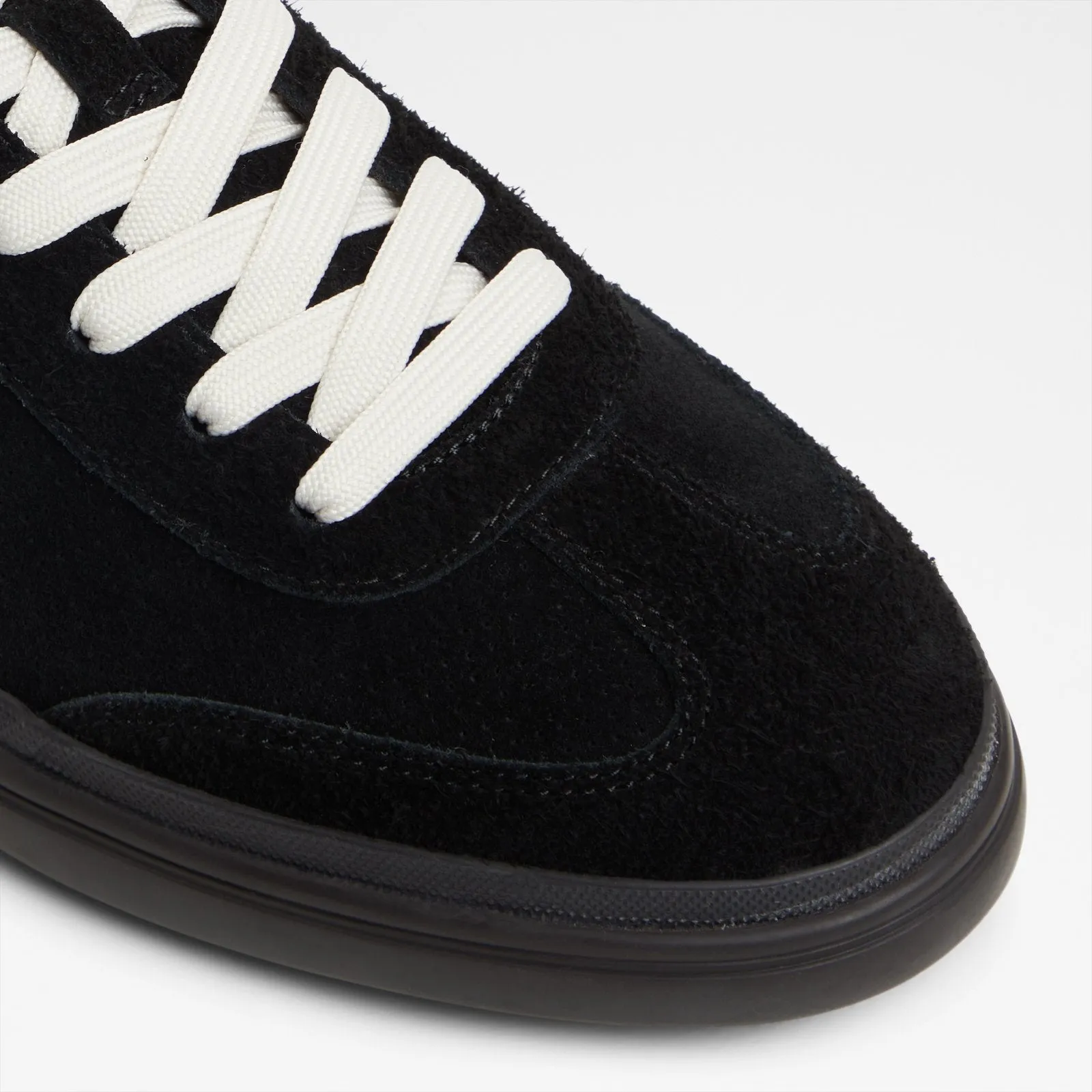 Lido / Sneakers