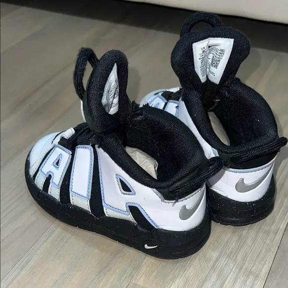 Like New Air More Uptempo Sneakers