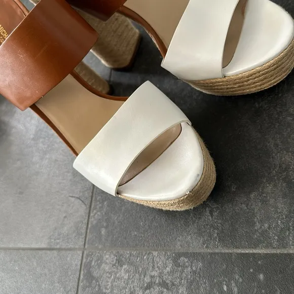 Michael Kors Collection leather heels size 9