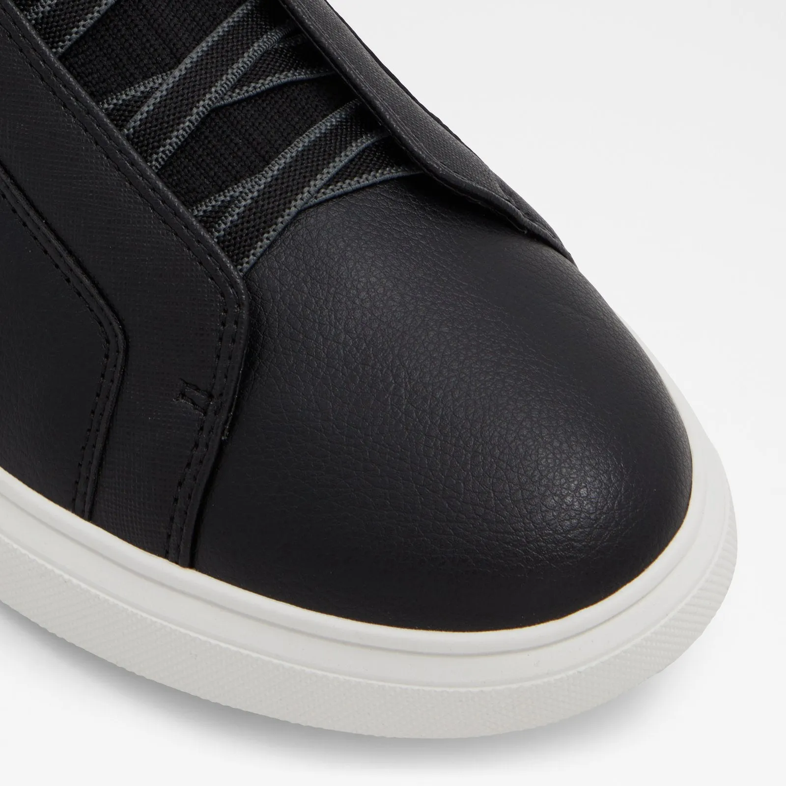 Midtown / Sneakers