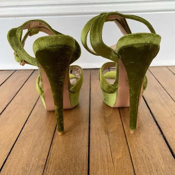 Missguided Green Velvet Platform Heels 6