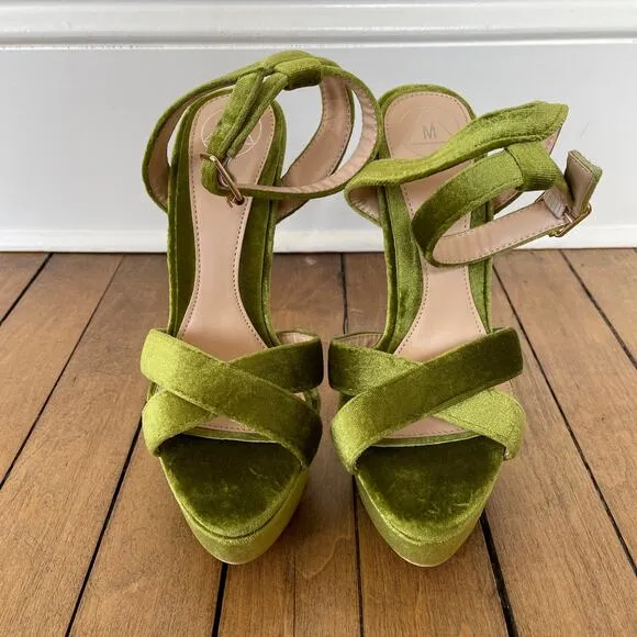 Missguided Green Velvet Platform Heels 6