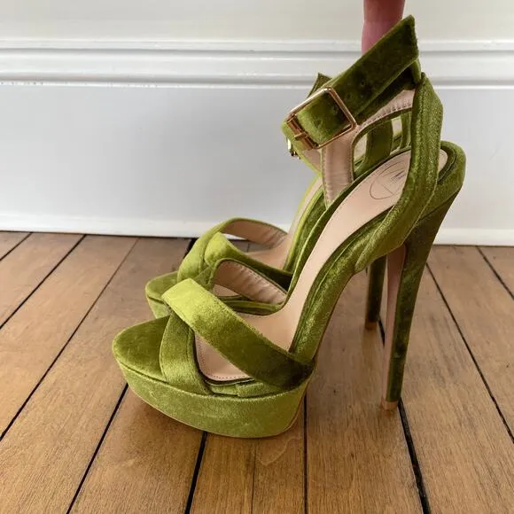 Missguided Green Velvet Platform Heels 6