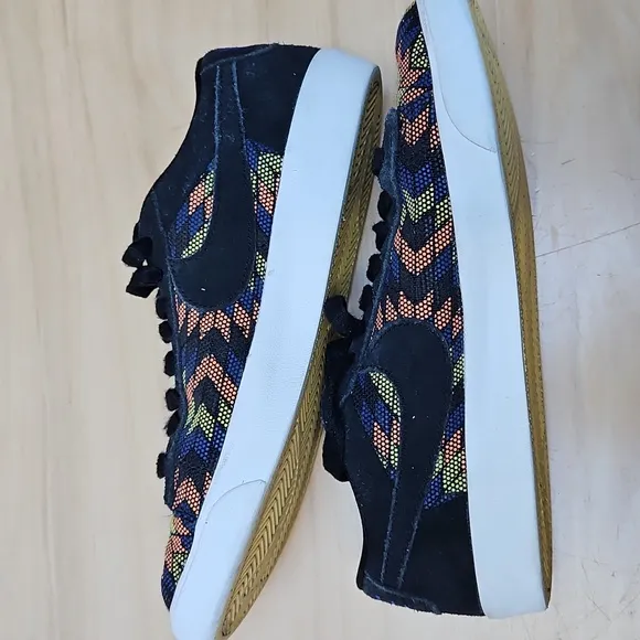 NIKE Blazer Low N7 Tribal Pattern Black Citron Pulse Kids Sneakers 2020 Size 4