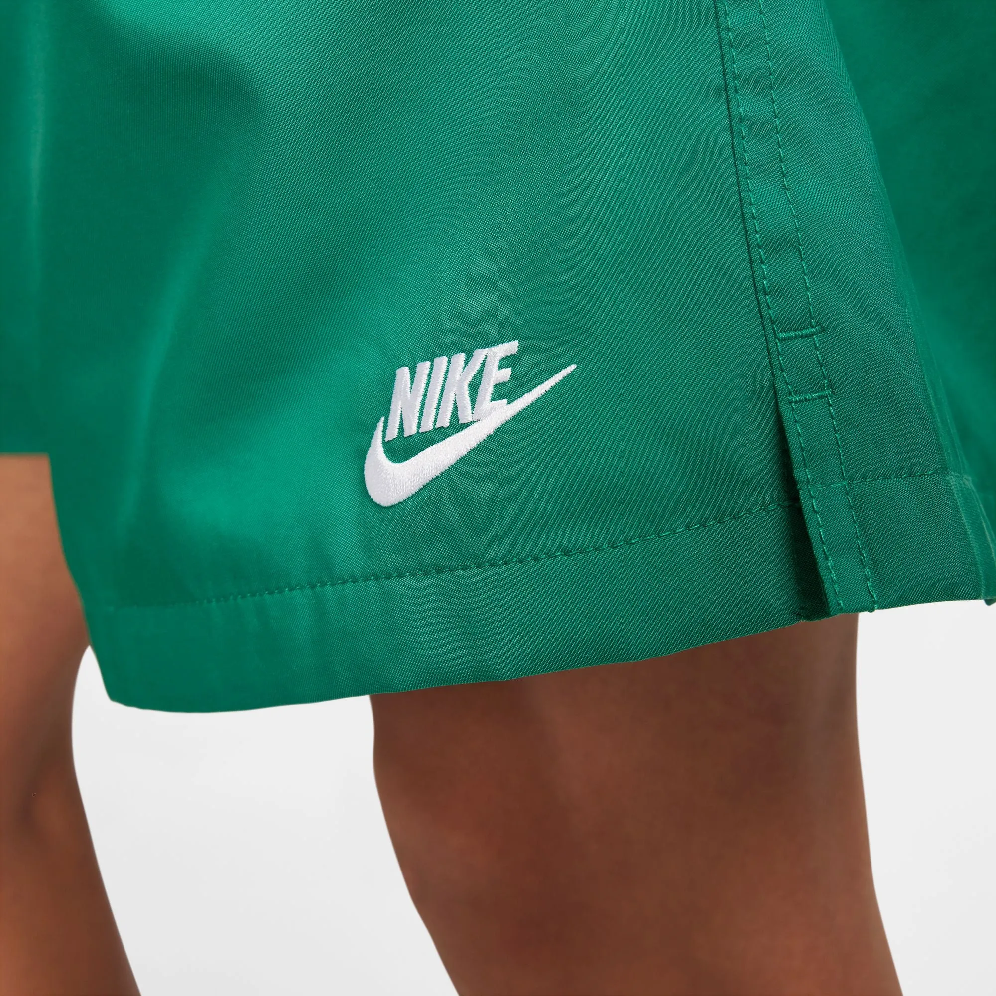 Nike Club Men's Woven Flow Shorts