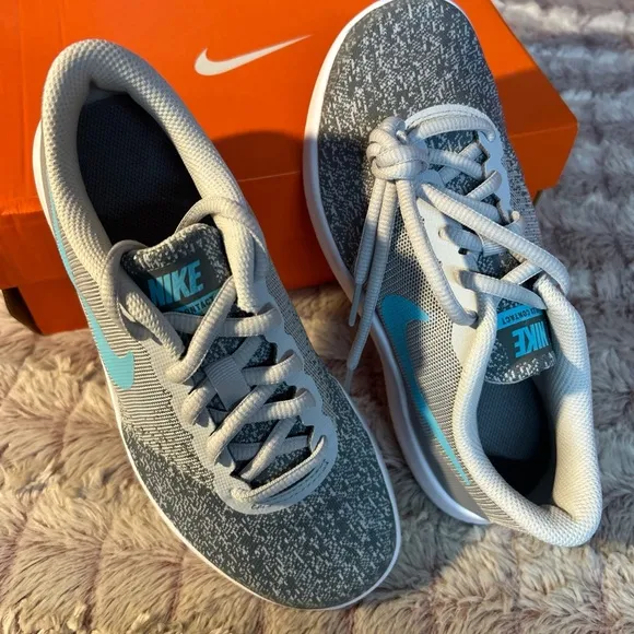 Nike Flex Contact Sneakers Size4y