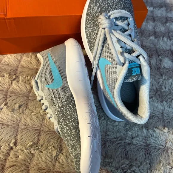 Nike Flex Contact Sneakers Size4y