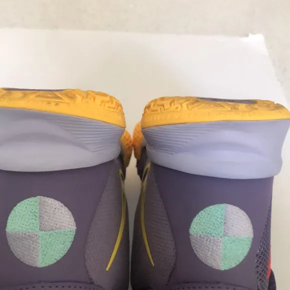 Nike Kylie flames sneakers 2.5Y unisex