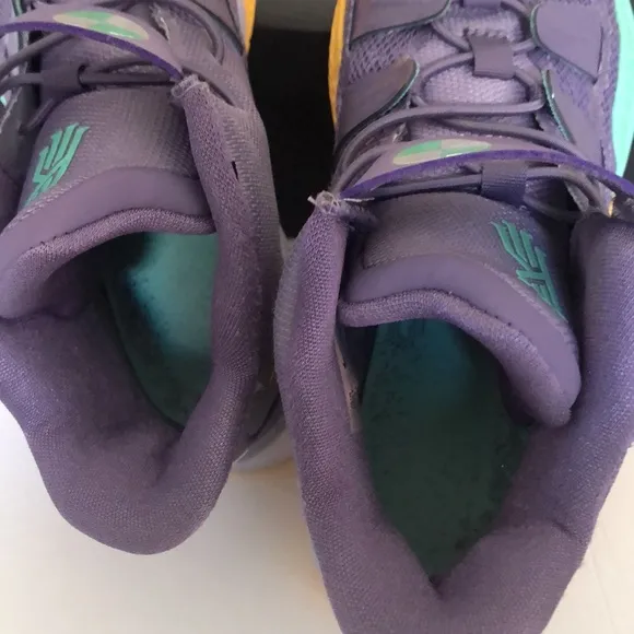 Nike Kylie flames sneakers 2.5Y unisex