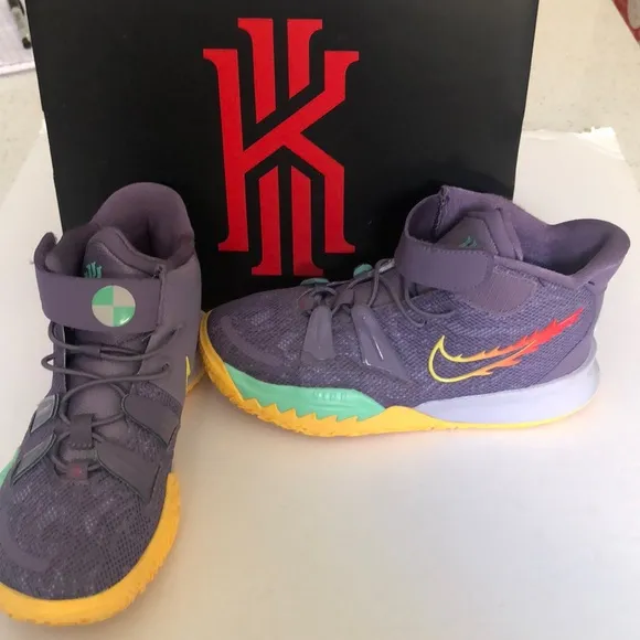 Nike Kylie flames sneakers 2.5Y unisex