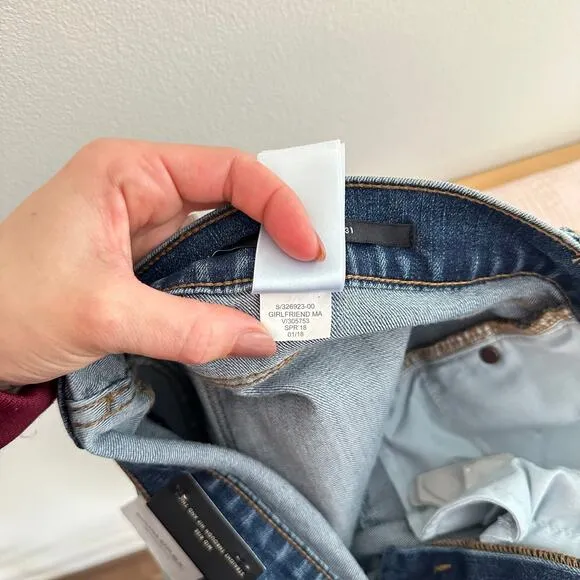 NWT Banana Republic Girlfriend High Rise Straight Jeans Blue 31