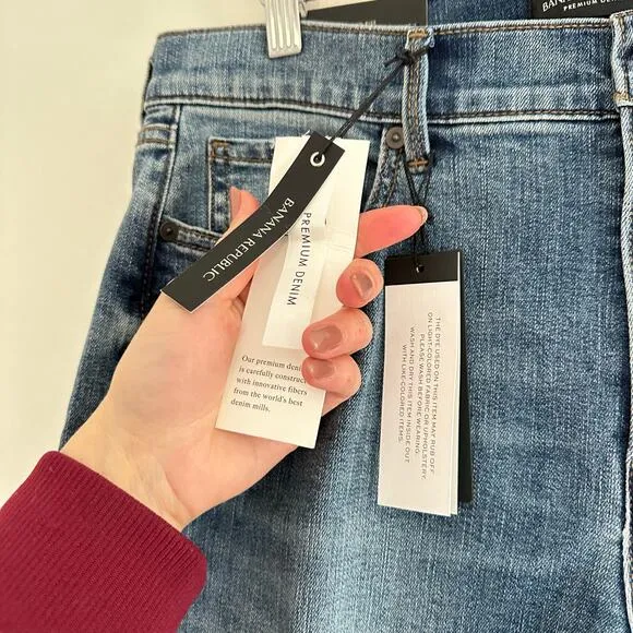 NWT Banana Republic Girlfriend High Rise Straight Jeans Blue 31