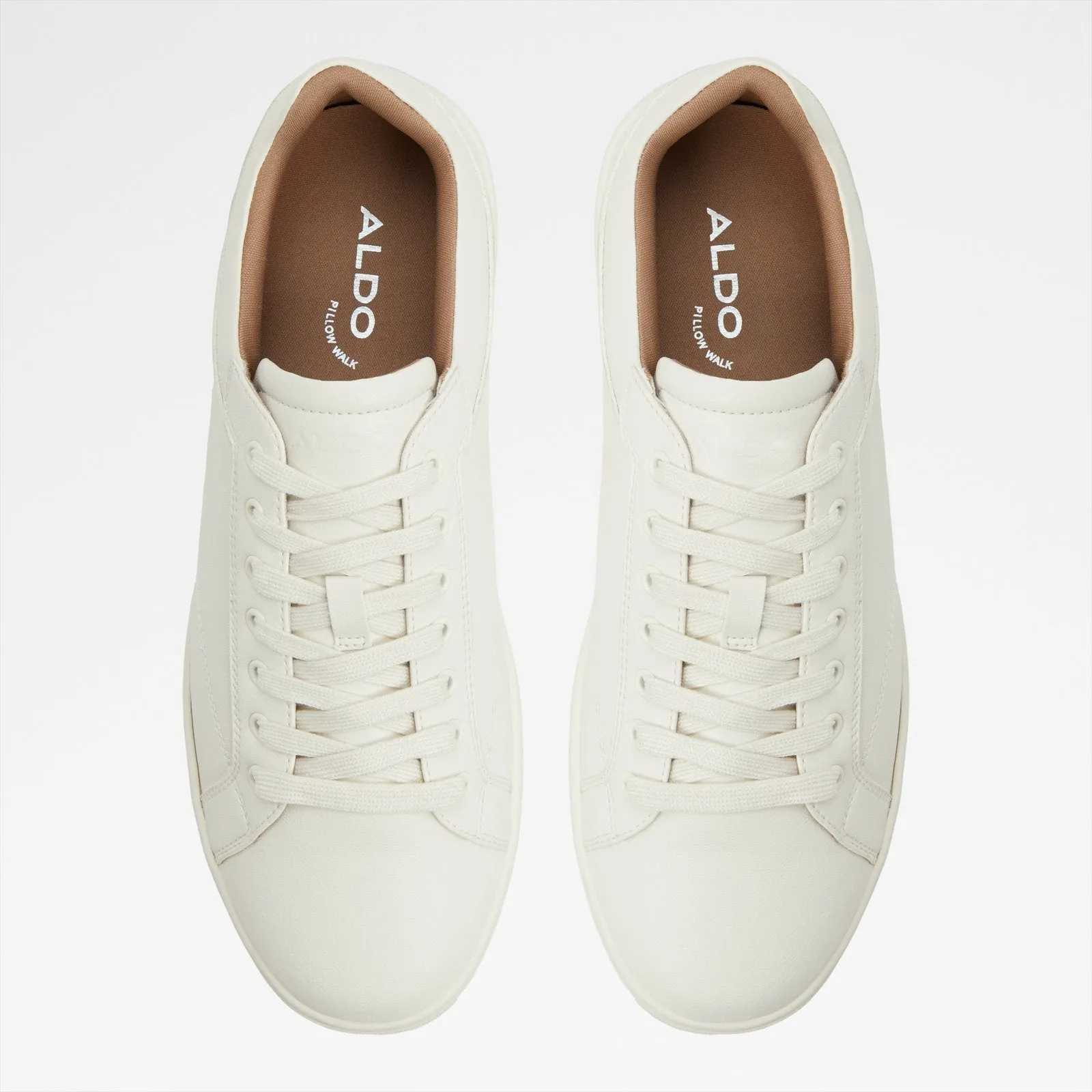 Poker / Sneakers