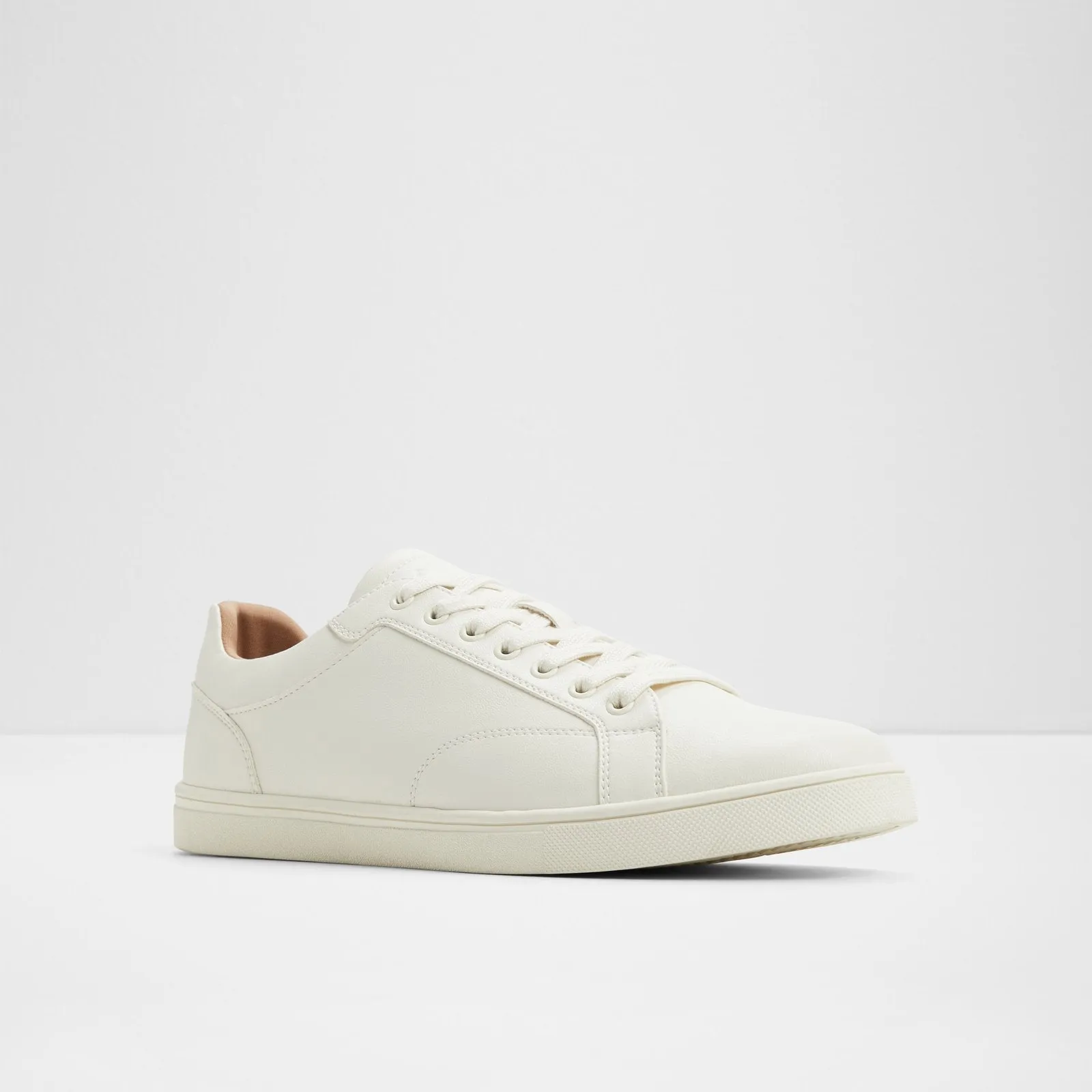 Poker / Sneakers