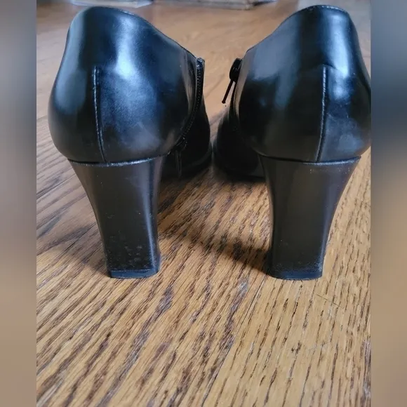Sesto Meucci Italian Black Leather Booties Heels-Size 8M