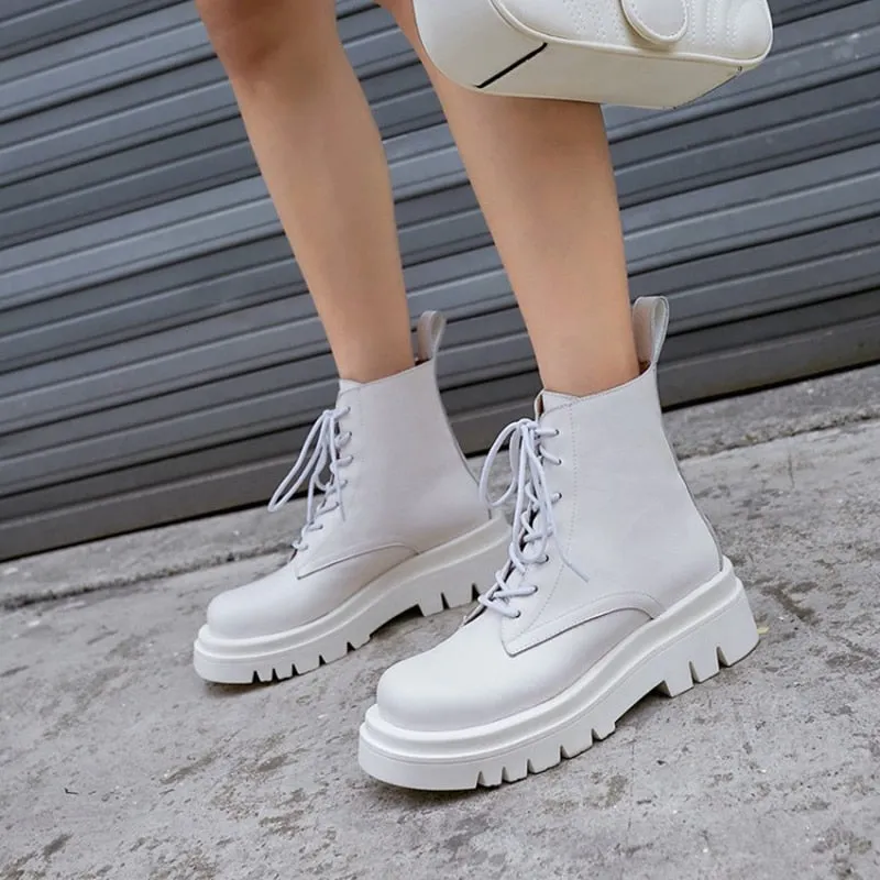 Size 34-43 2021 New INS Woman Leather Ankle Boots Lace Up Shoes Woman Short  Winter Warm Boots Platform Heels Footwear