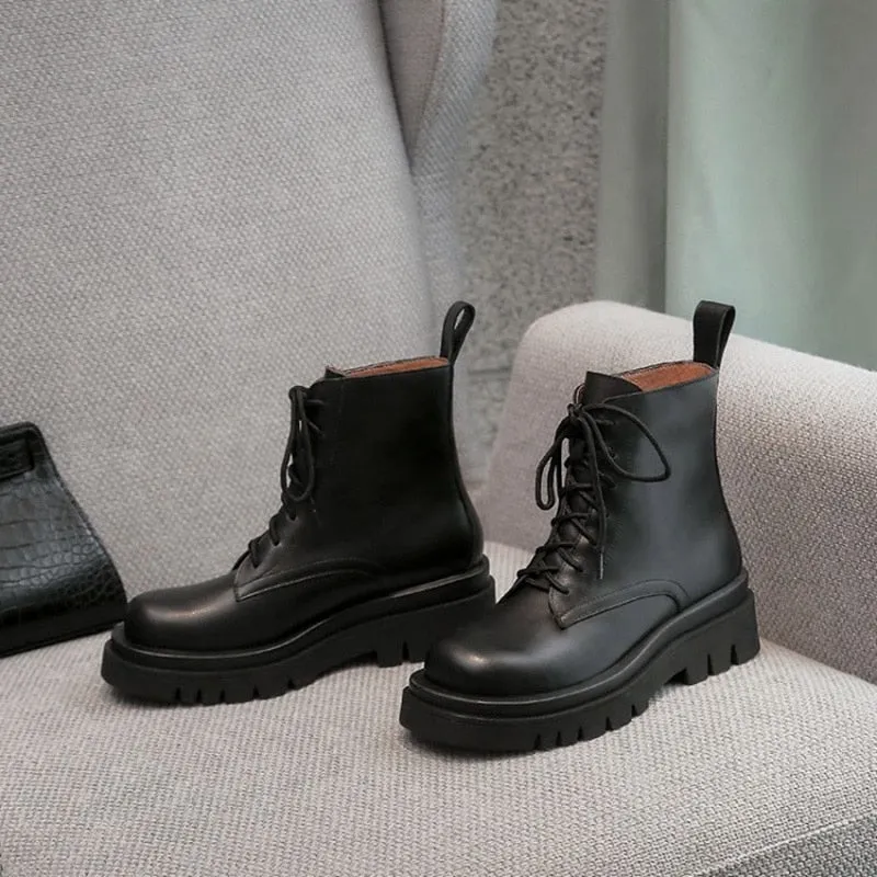 Size 34-43 2021 New INS Woman Leather Ankle Boots Lace Up Shoes Woman Short  Winter Warm Boots Platform Heels Footwear
