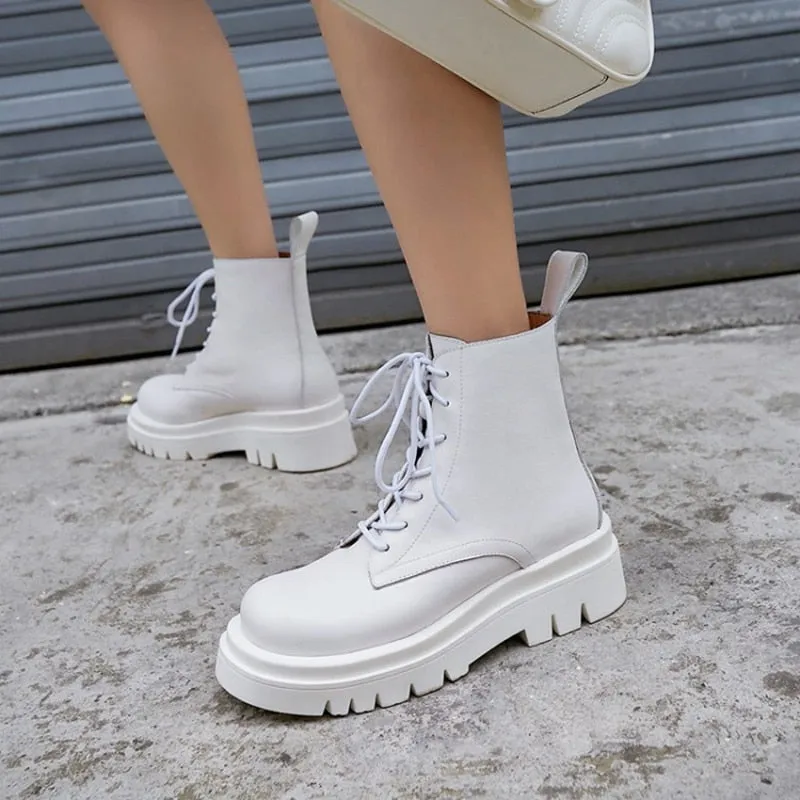 Size 34-43 2021 New INS Woman Leather Ankle Boots Lace Up Shoes Woman Short  Winter Warm Boots Platform Heels Footwear