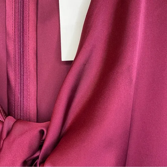 Socialite Burgundy Tie Front Knot Long Sleeve Satin Mini Dress Size M NWT