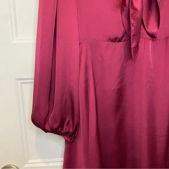 Socialite Burgundy Tie Front Knot Long Sleeve Satin Mini Dress Size M NWT