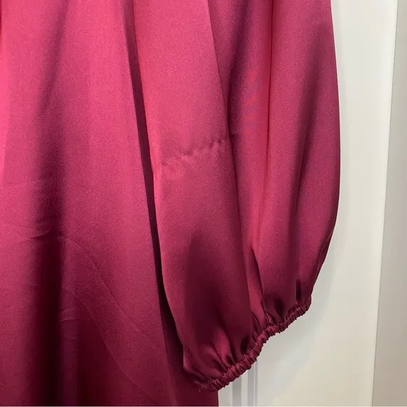 Socialite Burgundy Tie Front Knot Long Sleeve Satin Mini Dress Size M NWT