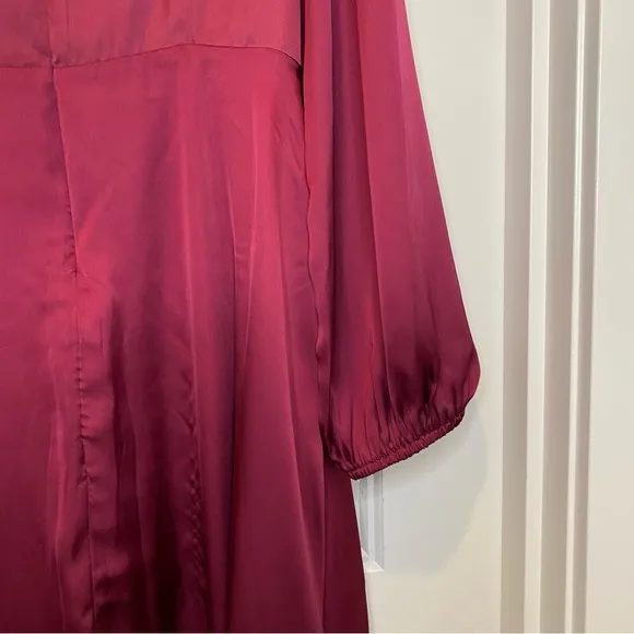 Socialite Burgundy Tie Front Knot Long Sleeve Satin Mini Dress Size M NWT