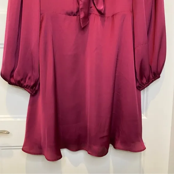 Socialite Burgundy Tie Front Knot Long Sleeve Satin Mini Dress Size M NWT