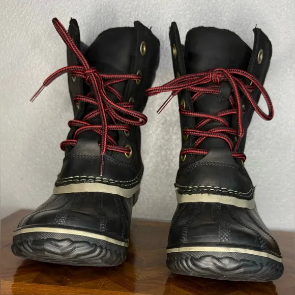 Sorel Slimpack ll lace boot insulated and waterproof 9